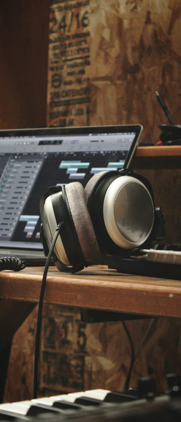 josh anderson wtha09wyjqy unsplash